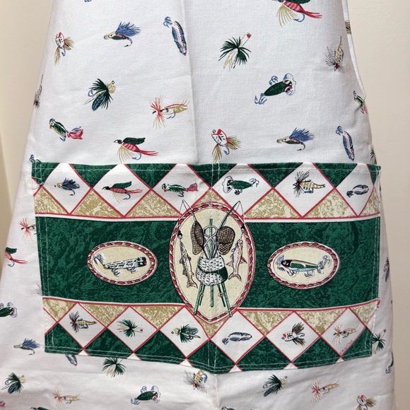 💥NWOT‼️💥Green and White Fly Fishing Kitchen Apron & Oven Mitt Gift Set ✨✨✨ - Picture 3 of 5